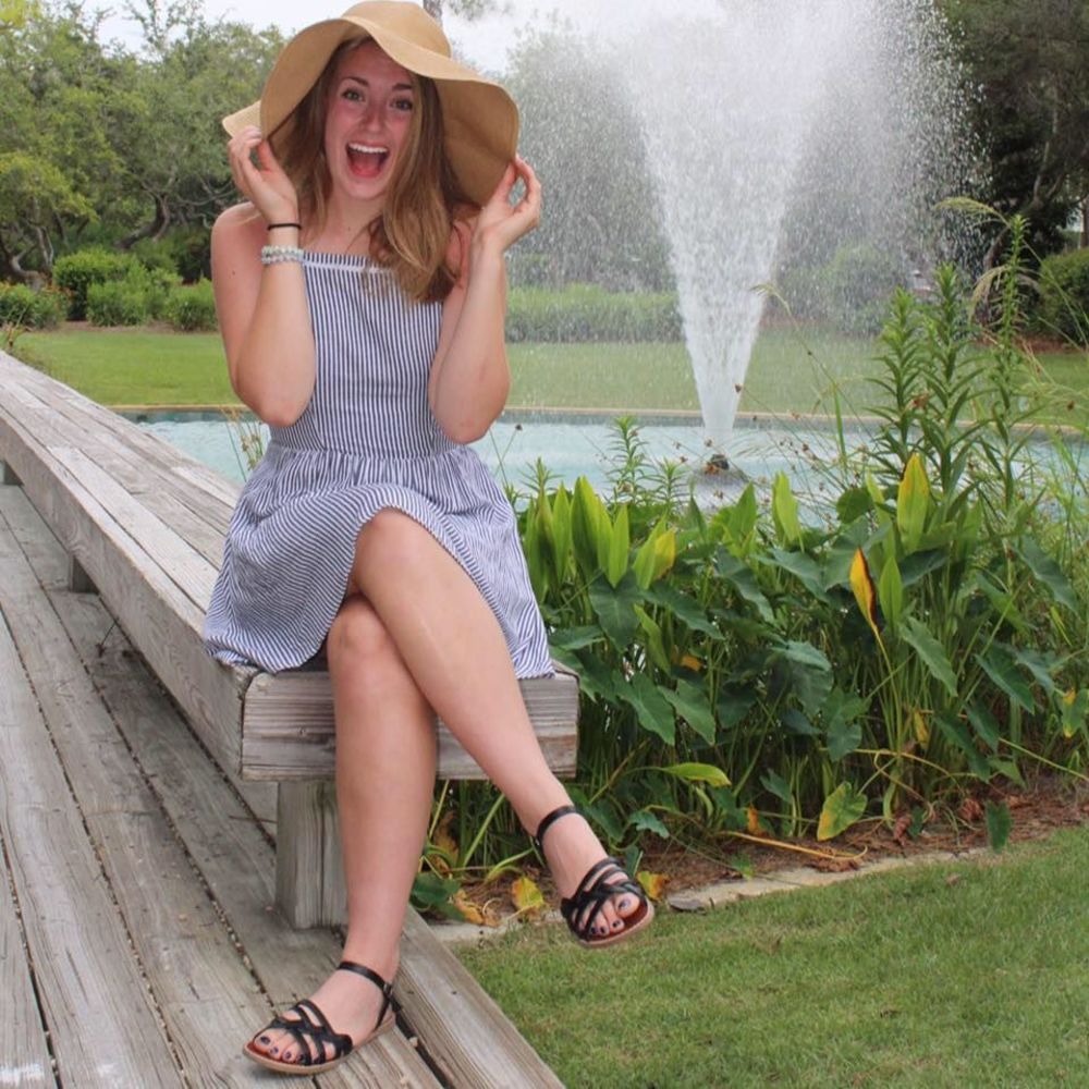 Meet your Posher, Abbie